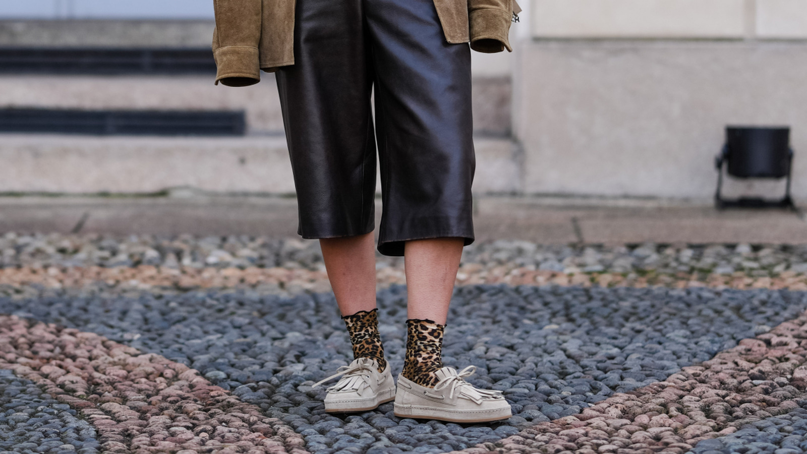 La tendance des chaussures de bateau ne va nulle part - voici comment les styliser en 2025