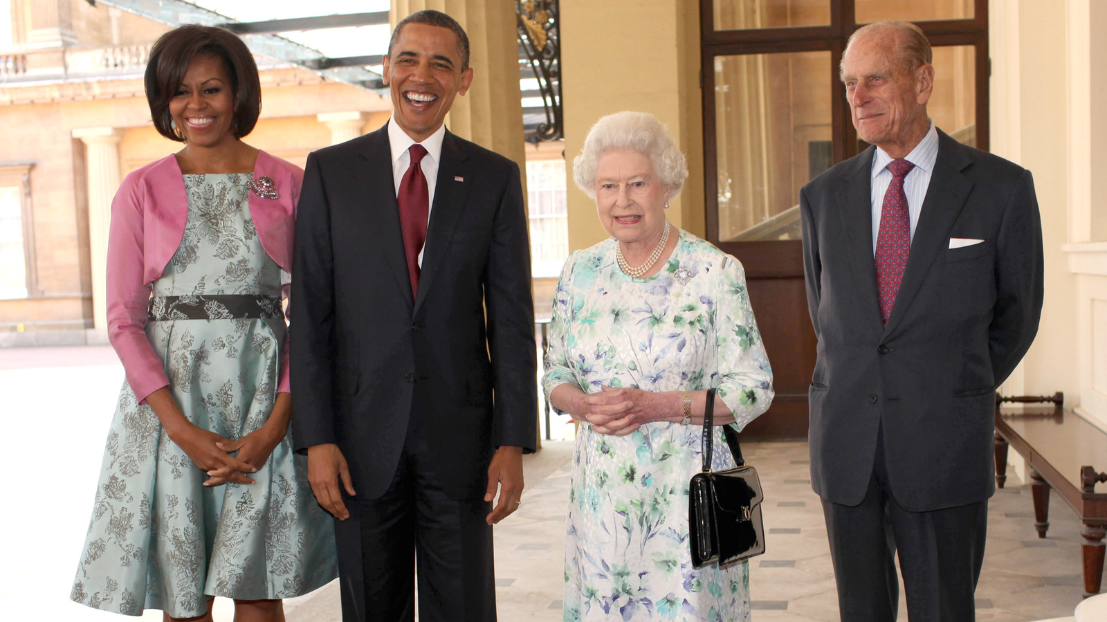 La tenue non traditionnelle de Michelle Obama tout en rencontrant la reine Elizabeth la hantera toujours