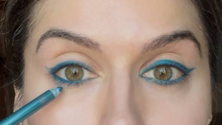 Gros plan de NYX Epic Wear Liner dans Turquoise Storm