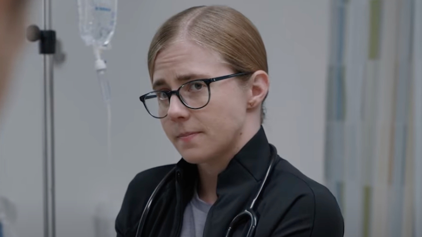 Le Dr Melissa King du Pitt est presque méconnaissable dans la vie réelle