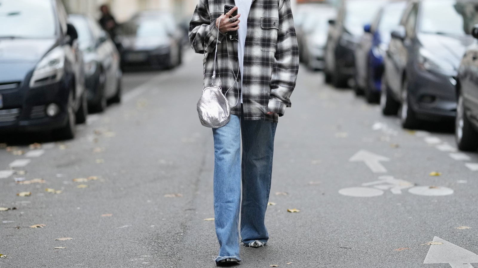 Tendances de mode dépassées à purger de votre placard en 2026