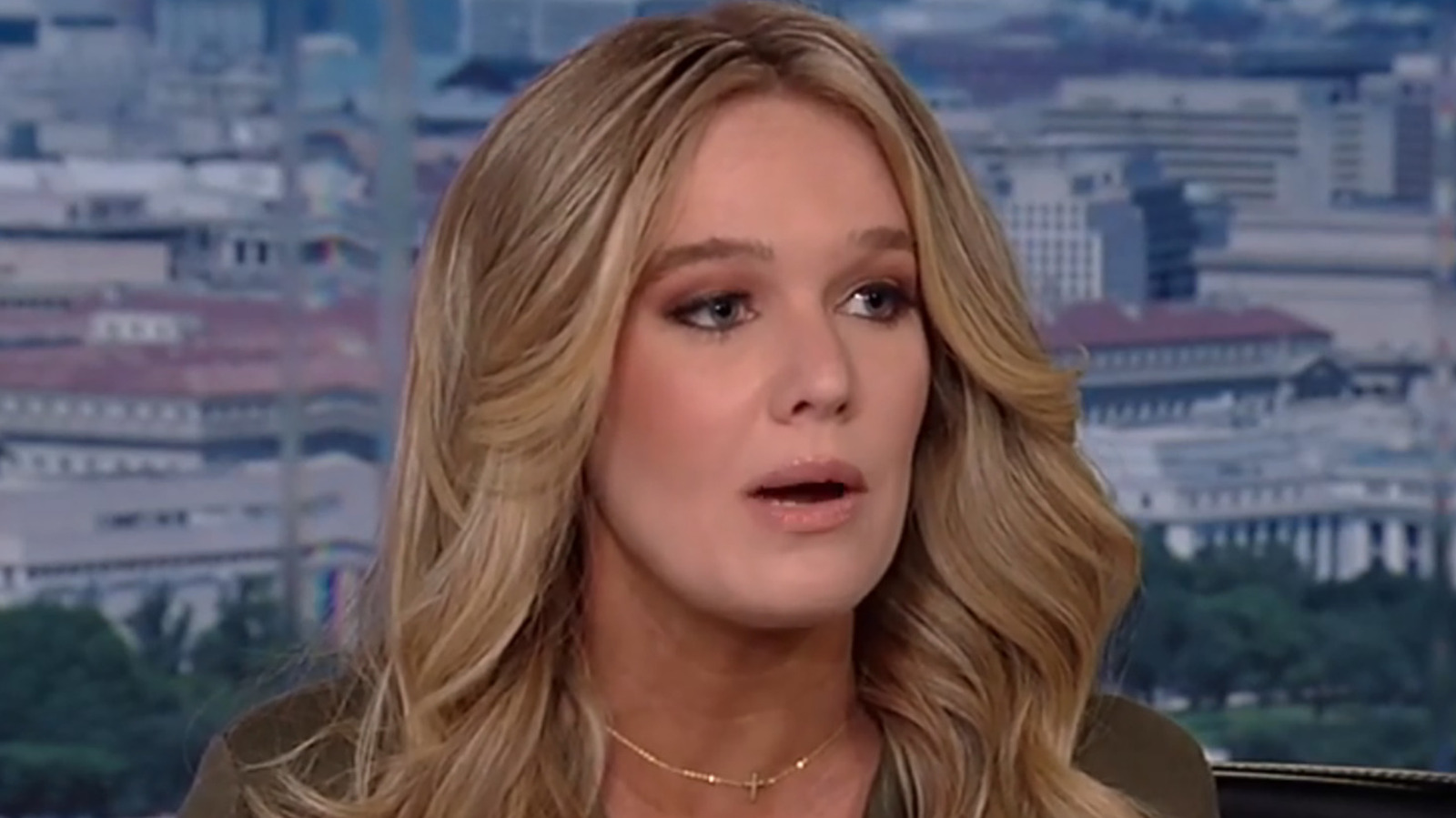 Tricia McLaughlin, membre du personnel de Trump, a commis de flagrantes erreurs de maquillage