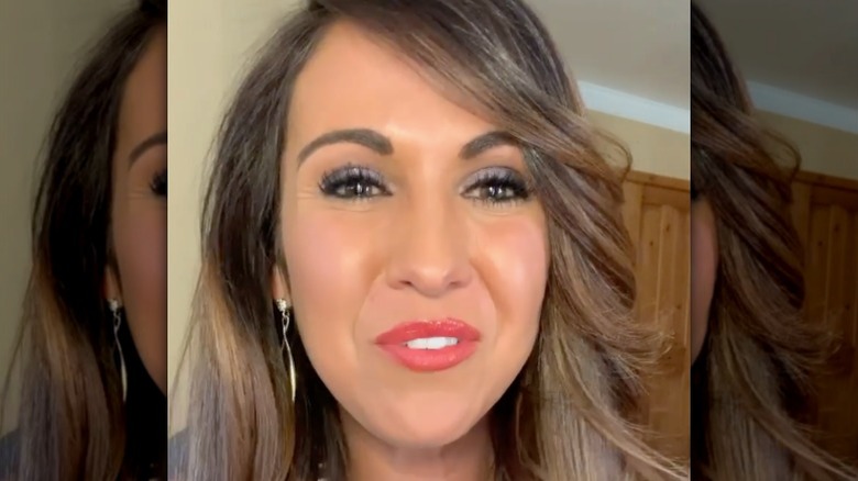 Lauren Boebert avec un fard à paupières bleu