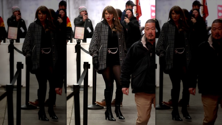 Taylor Swift en Chanel au football