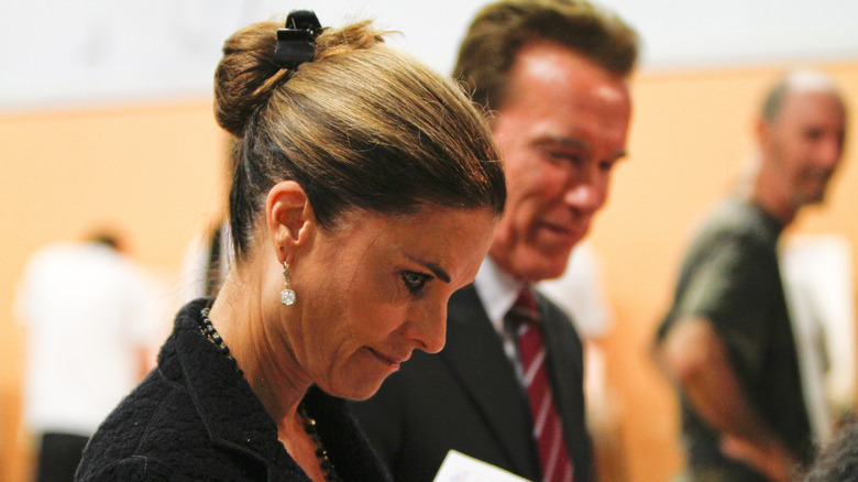 Arnold Schwarzenegger et Maria Shriver votent