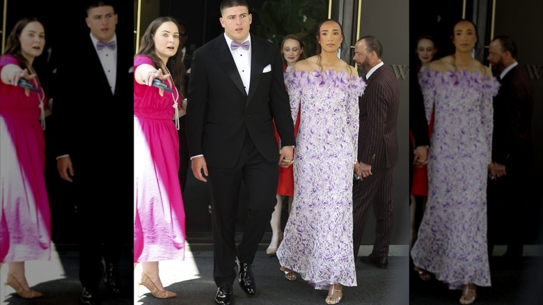 Kaia Harris se rend au mariage de Taylor Swift et Travis Kelce en 2026.
