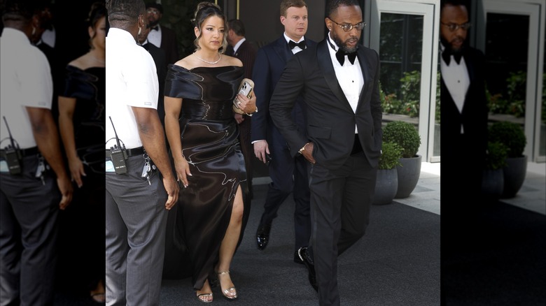 Amanda Santa se rend au mariage de Taylor Swift et Travis Kelce en 2026