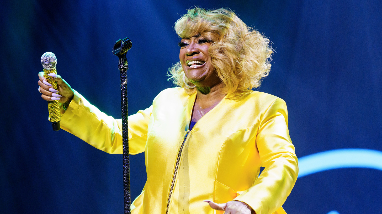 Patti LaBelle « n'agit pas comme une vieille » avec une énergie ludique qui la rend (et ses petits-enfants) heureux