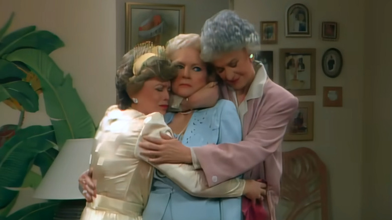 Les Golden Girls s'embrassent