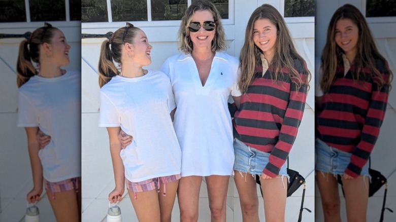 Rebecca Romijn sourit avec ses filles Charlie et Dolly