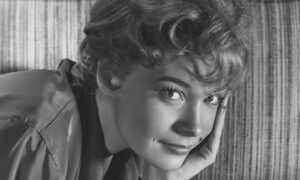 Vous vous souvenez de la star des années 60 et 70, Shirley MacLaine ? Voici à quoi elle ressemble maintenant