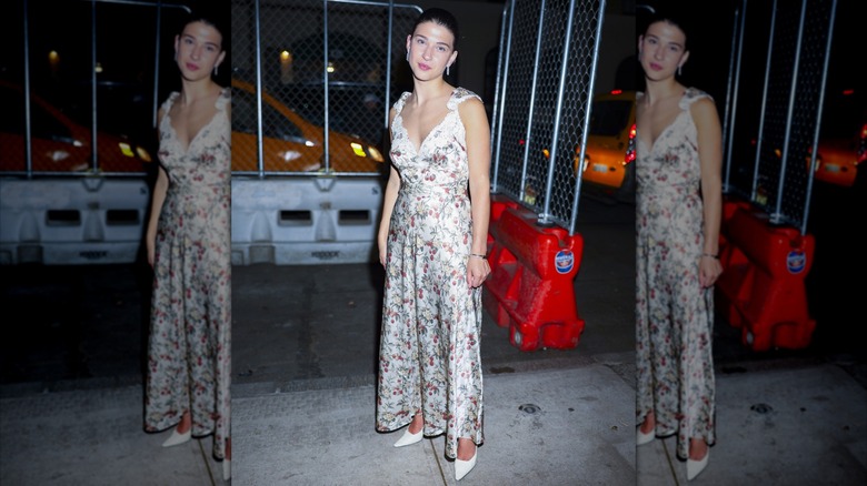 Phoebe Gates est vue dans l'Upper East Side le 14 mai 2026 à New York.
