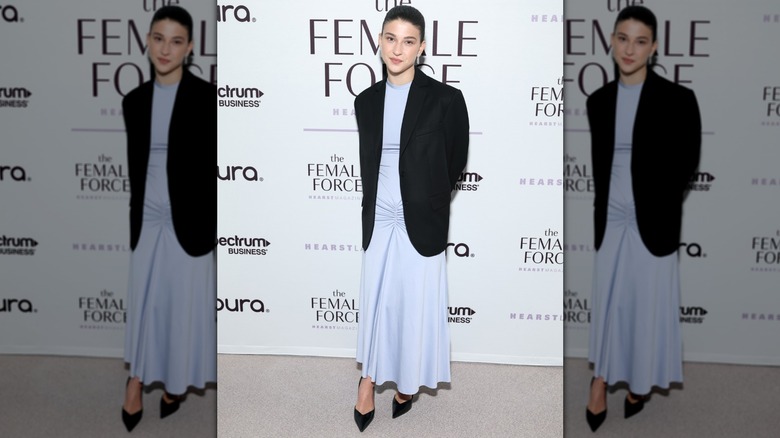 Phoebe Gates participe à la soirée The Female Force organisée par Hearst Magazines à la Hearst Tower le 3 mars 2026 à New York.