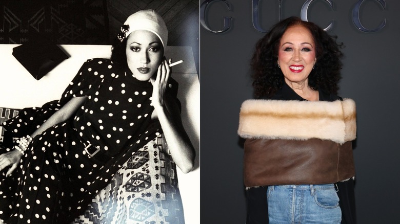 Une photographie N&B de Pat Cleveland posant avec une cigarette. Pat Cleveland sourit en portant un haussement d'épaules bordé de fourrure.