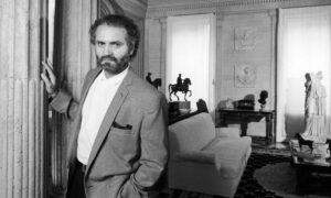 Citation du jour par Gianni Versace : « Ne vous laissez pas influencer par les tendances. Ne faites pas de mode…&rsquo;