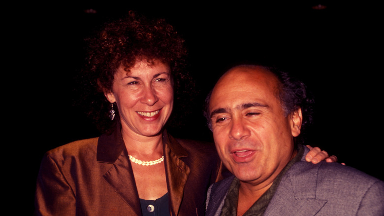 Danny DeVito et sa femme Rhea Perlman quittent le restaurant Spago.