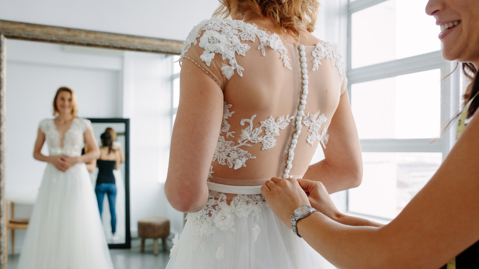 Tendances de la mode nuptiale fermement dépassées en 2026