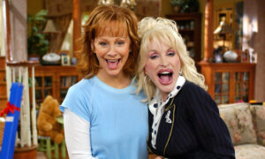 « Je t&rsquo;aimerai toujours » : une plongée dans l&rsquo;amitié de plus de 40 ans de Dolly Parton et Reba McEntire