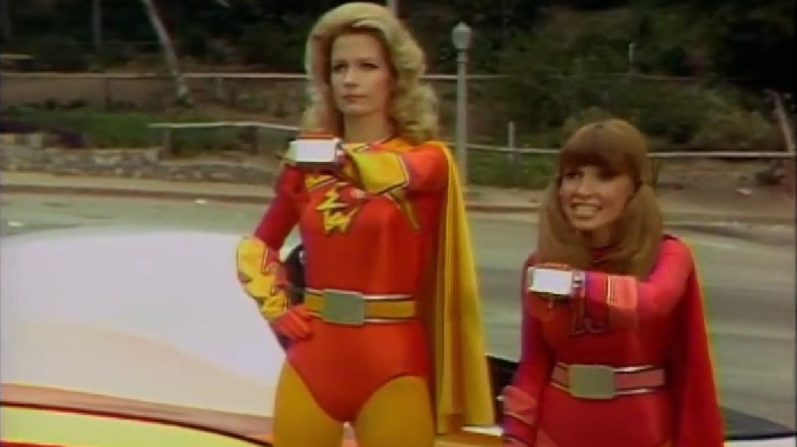 À quoi ressemblaient les principales dames d’Electra Woman et de Dyna Girl des décennies après la fin de la série