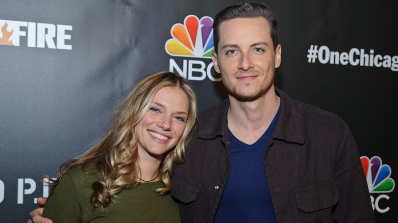 Tracy Spiridakos et Jesse Lee Soffer en 2018