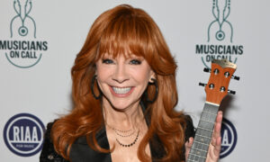 Le plus grand regret capillaire de Reba McEntire était une tendance beauté majeure des années 80