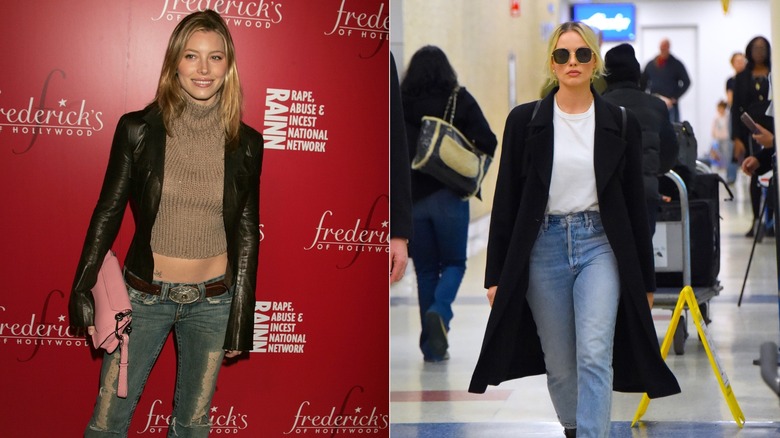 Jessica Biel sourit en portant une veste en cuir marron, un col roulé beige et un jean évasé effet vieilli à gauche et Margot Robbie marchant avec un jean, un haut blanc et un manteau noir à droite.