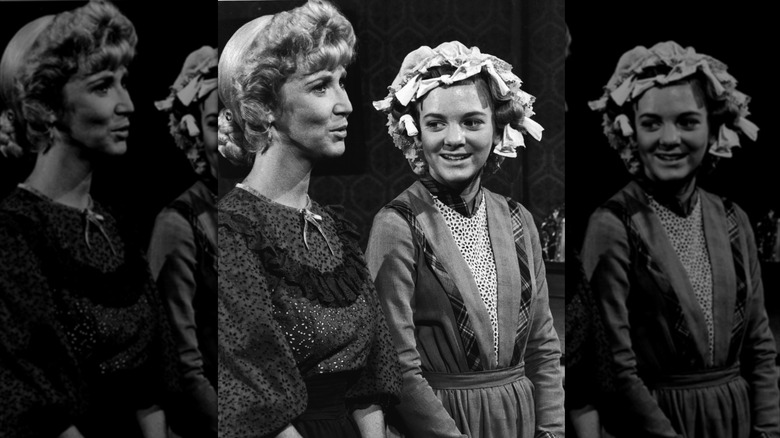 Charlotte Stewart et Alison Angrim se préparent à tourner une scène pour 