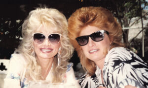 Dolly Parton et BFF Judy Ogle étaient la véritable définition des objectifs d&rsquo;amitié
