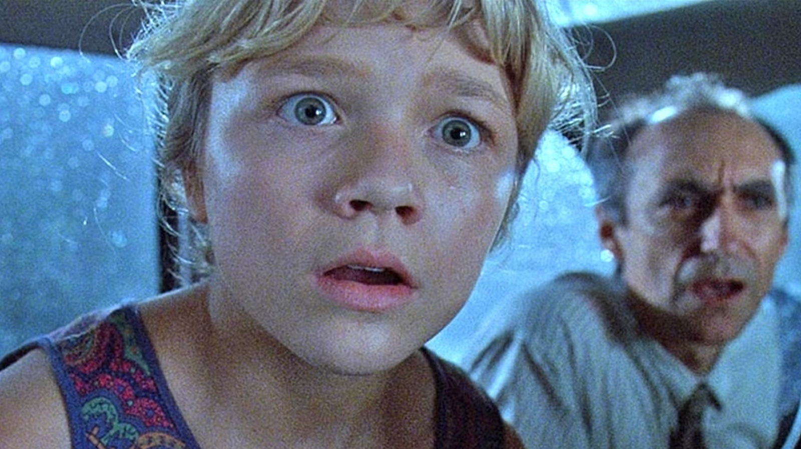 Hier et aujourd'hui : la petite fille de Jurassic Park a grandi et est magnifique
