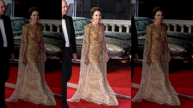 Kate Middleton foule le tapis rouge avec une robe incrustée d'or