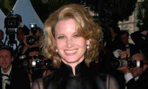 Vous vous souvenez de Bridget Fonda ? L&rsquo;icône des années 90 est le modèle ultime pour vieillir en beauté