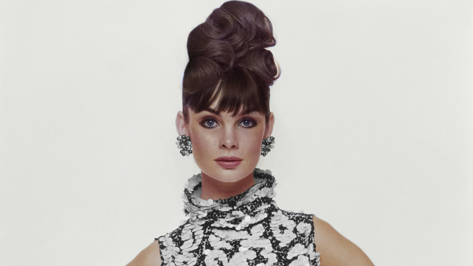 Des photos de retour du mannequin Jean Shrimpton des années 60 qui capturent complètement l'époque