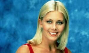 La star originale de Baywatch, Nicole Eggert, est toujours aussi étonnante aujourd&rsquo;hui