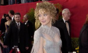 10 fois des célébrités ont été stupéfaites sur le tapis rouge avec leurs boucles
