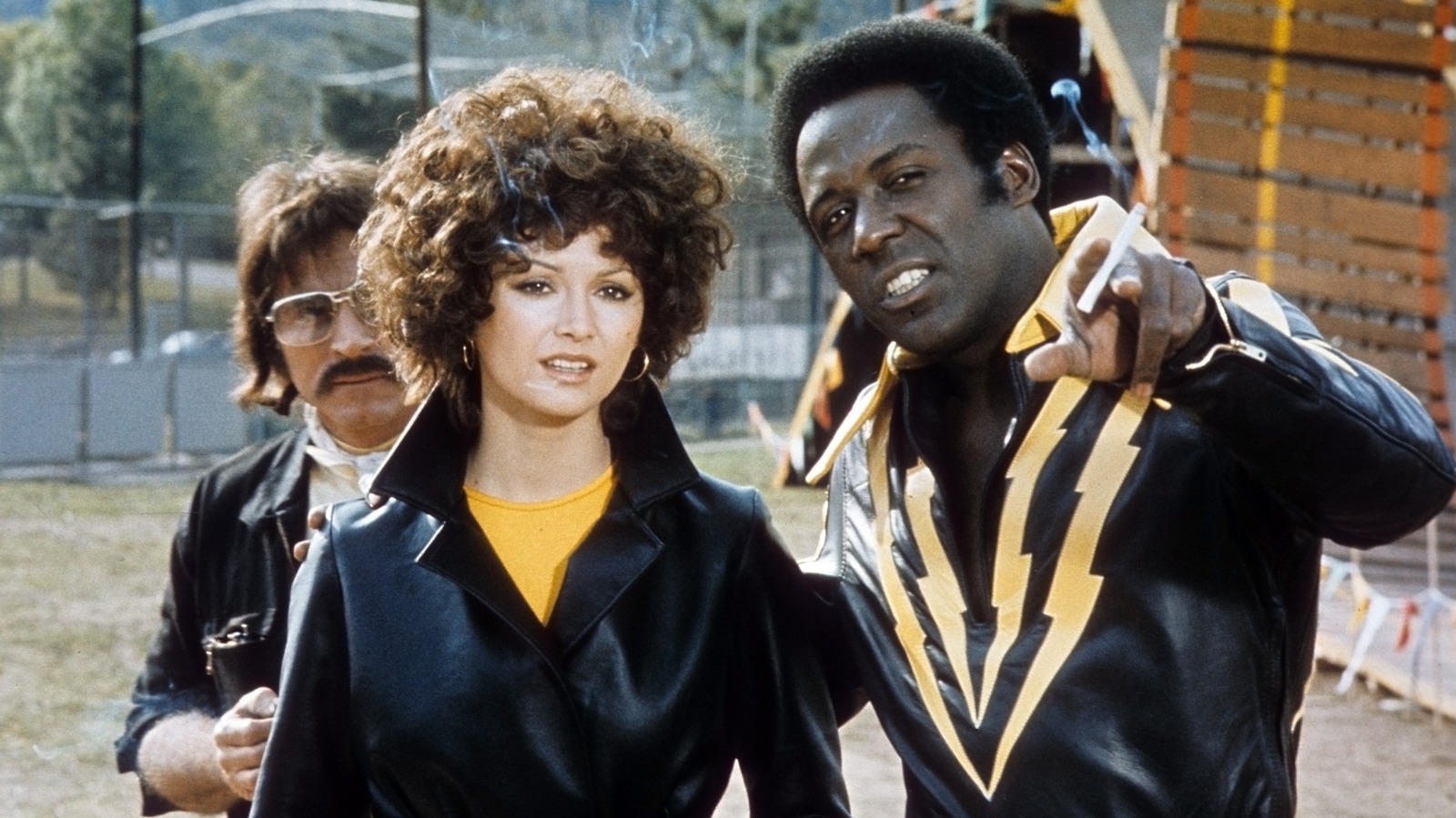 La directrice de Dallas Star, Victoria, a maîtrisé toutes les tendances capillaires des années 70 : photos
