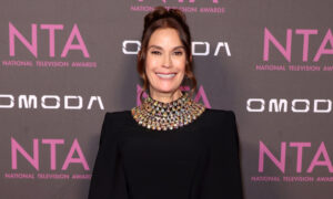 La réponse de Teri Hatcher au vieillissement à Hollywood est un signal d&rsquo;alarme pour les femmes du monde entier : « Je n&rsquo;ai pas fini »