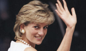Au revoir, gants ! La princesse Diana a abandonné cette règle royale de la mode pour la raison la plus douce