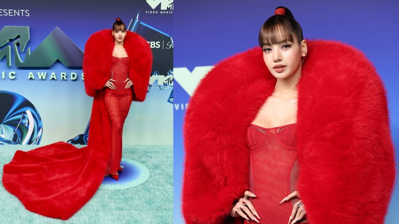 Lisa porte une robe rouge qui l'a bouleversée aux VMA 2026