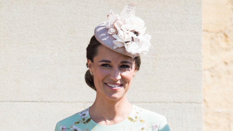 Pippa Middleton aux cheveux coiffés