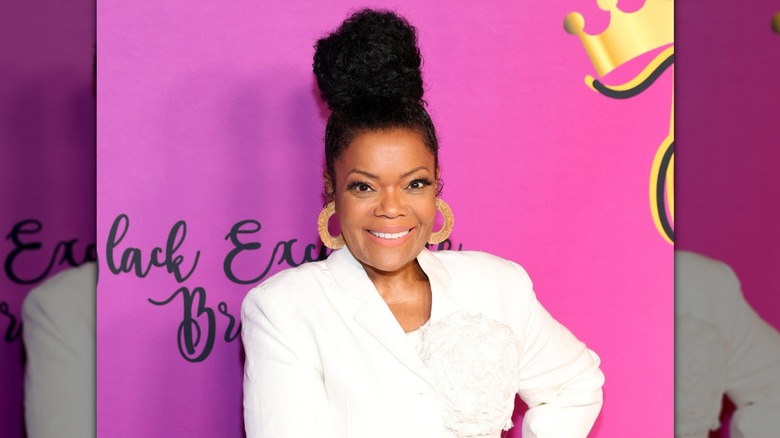 Yvette Nicole Brown au Black Excellence Brunch soutenu par Disney à Glendale, Californie en février 2025