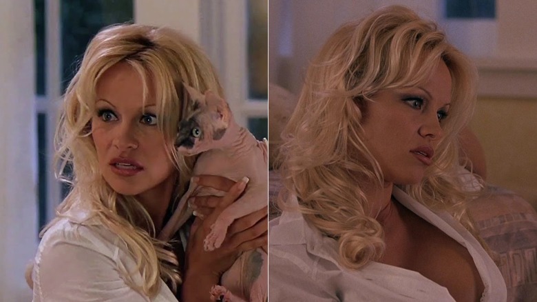 (à gauche) Pamela Anderson dans 