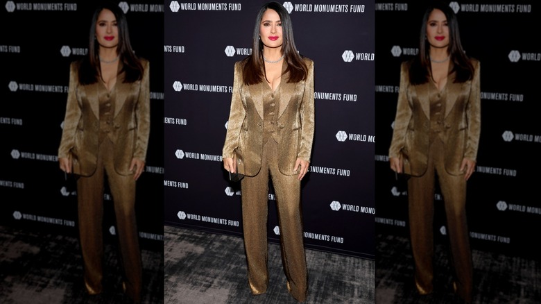 Salma Hayek assiste au 34e Gala Hadrien annuel du World Monuments Fund à New York en octobre 2023