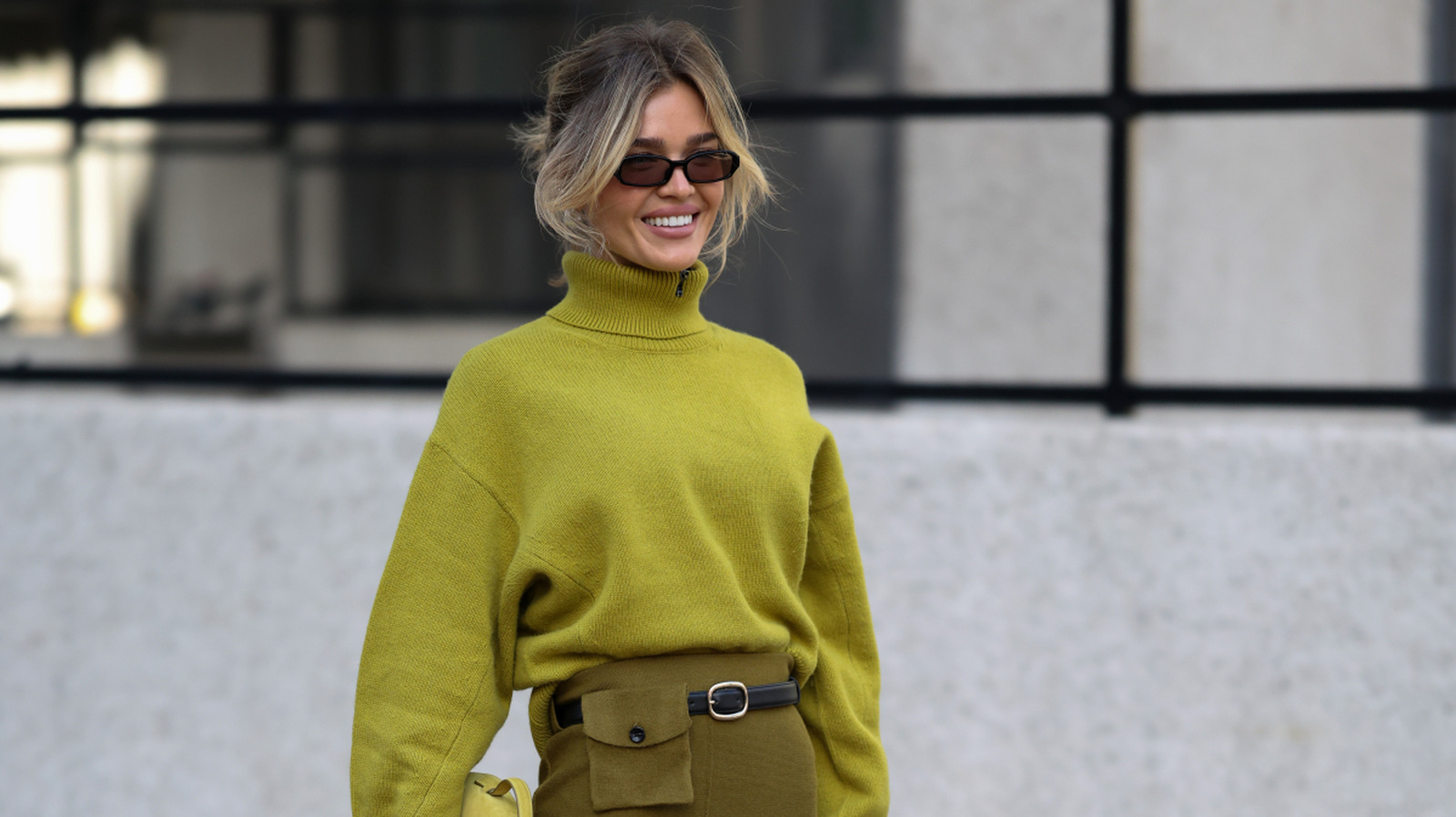 La couleur inattendue du pull fait un retour majeur pour l’automne 2026 (et comment le porter)