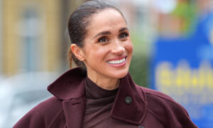 Meghan Markle a dévoilé la tendance couleur la plus en vogue de l&rsquo;automne 2026 dans une tenue à l&rsquo;ancienne pour son retour au Royaume-Uni