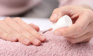 Les ongles de ballet sont de retour et plus chics que jamais grâce à cette touche minimaliste
