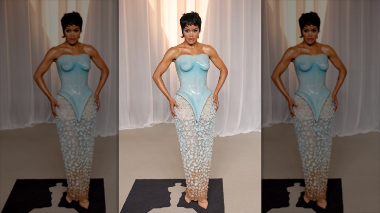 Teyana Taylor au gala du musée de l'Académie 2026 portant une tenue avec une doublure qui ne correspond pas à sa peau